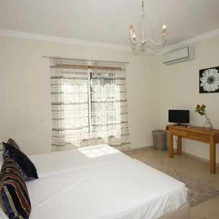 Vale Do Garrao Sleeps 10 Pool Air Con Wifi Vila *