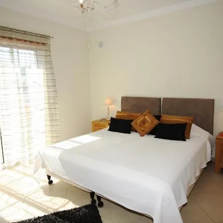 Vale Do Garrao Sleeps 10 Pool Air Con Wifi Villa *